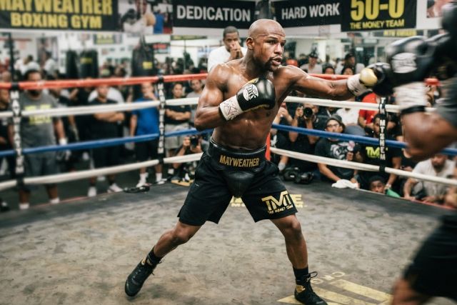 Floyd Mayweather : L’Art de la Boxe au Service d’une Volonté de Fer